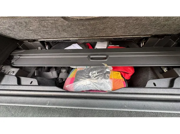 Car image 29