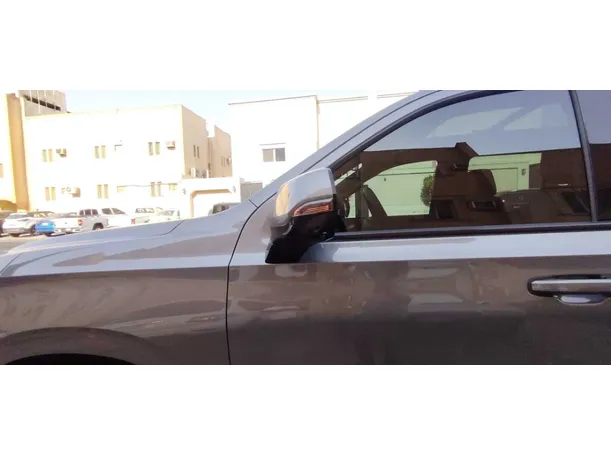 Car image 29