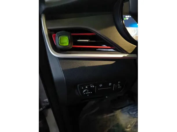 Car image 36