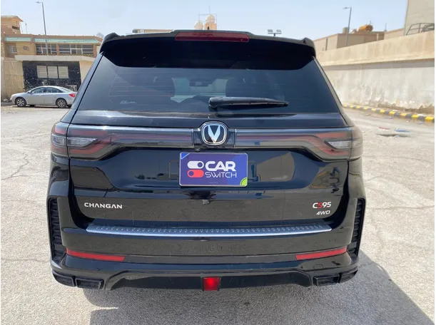 Car image 6