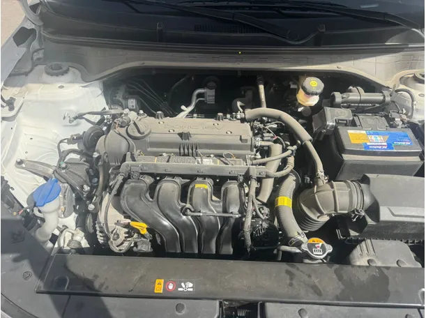 Car image 23