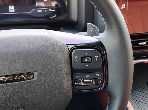 Car image 33