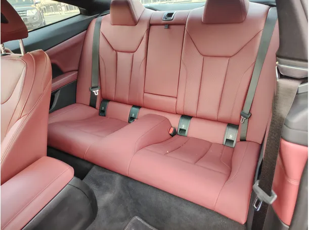 Car image 30