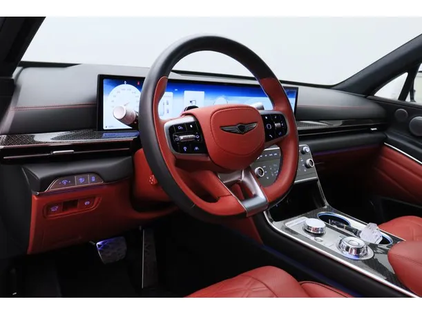 Car image 4
