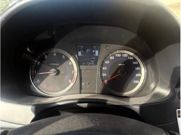 Car image 23