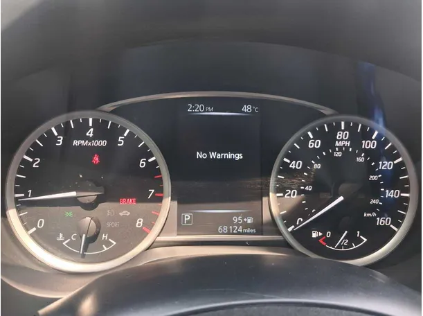 Car image 17