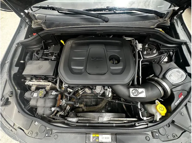 Car image 30