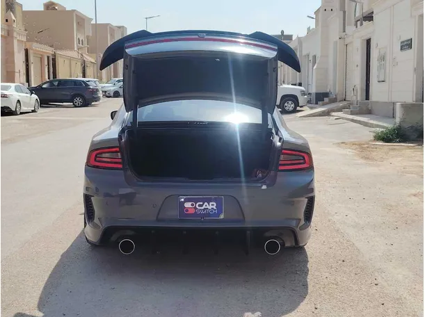 Car image 23