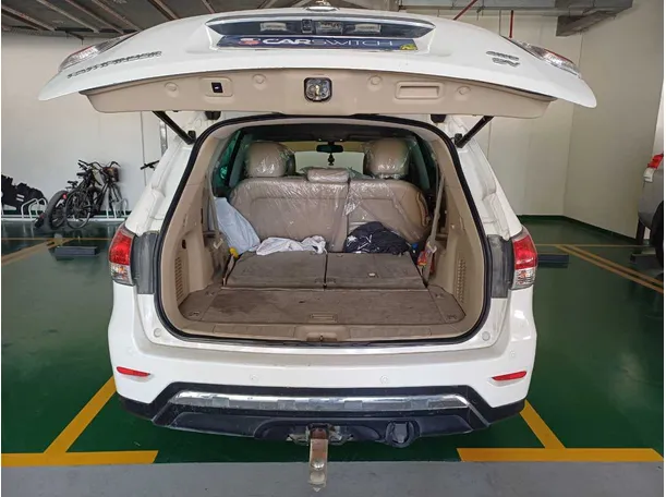 Car image 20
