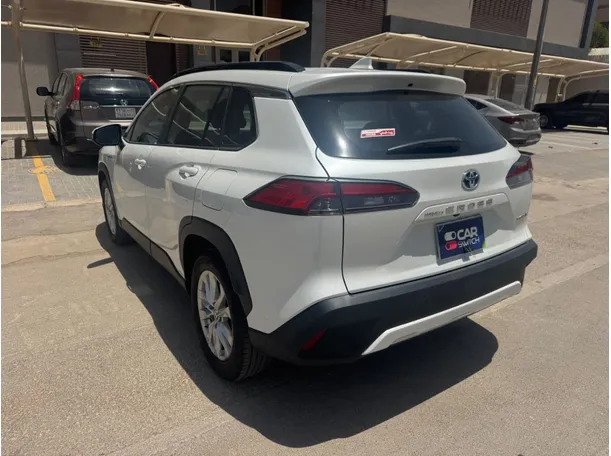 Car image 7