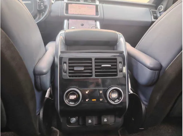 Car image 29