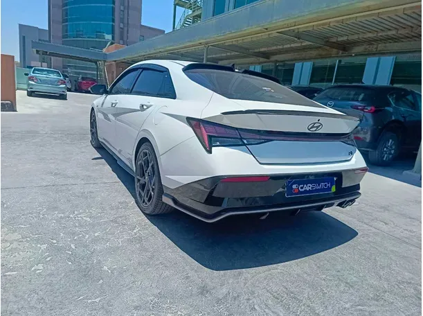Car image 7