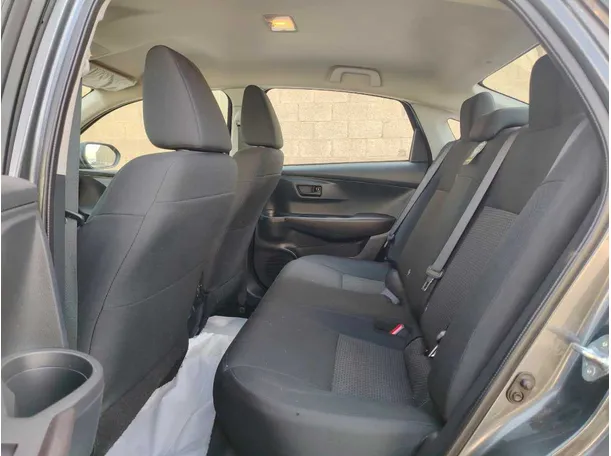 Car image 17