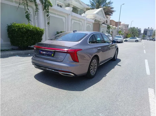 Car image 5