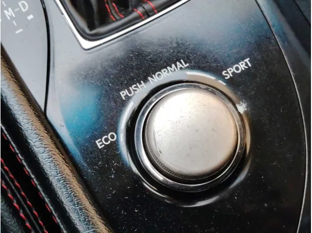 Car image 32