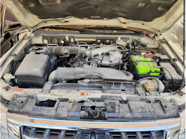 Car image 19
