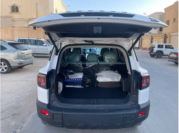 Car image 24