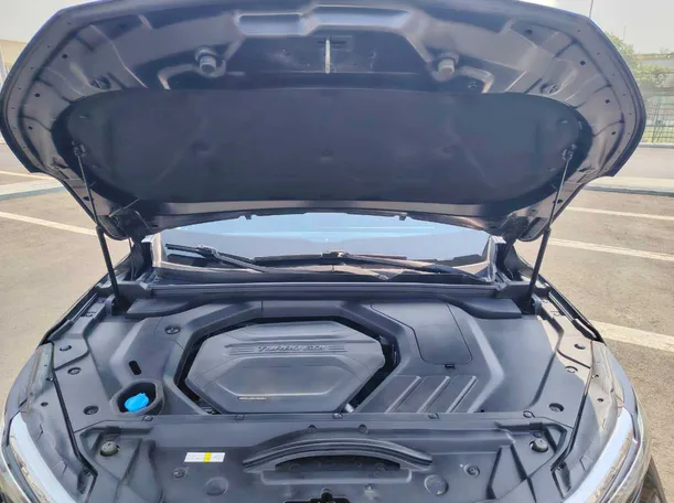 Car image 36