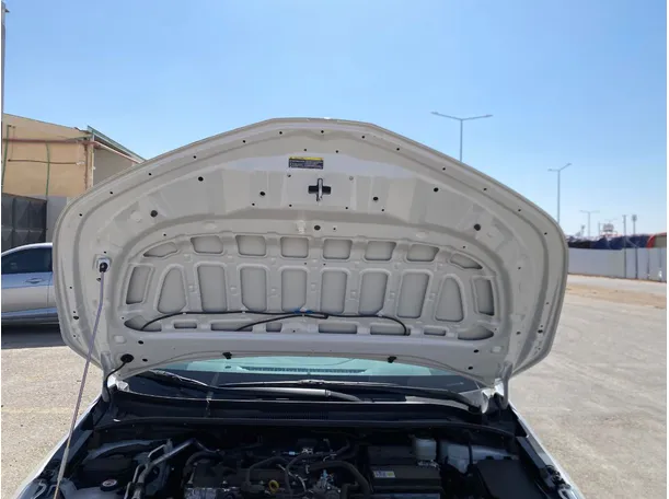 Car image 23