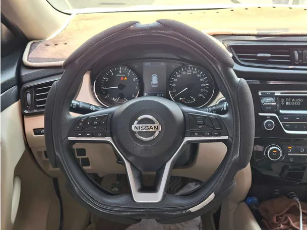 Car image 17