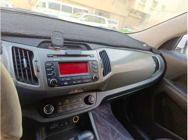 Car image 22