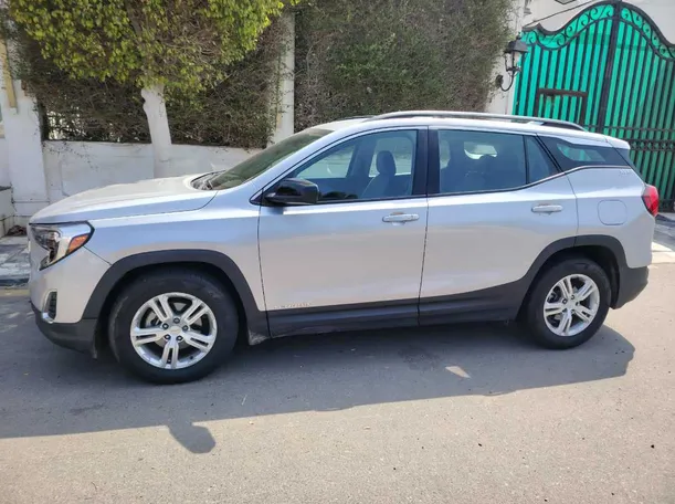 Car image 8