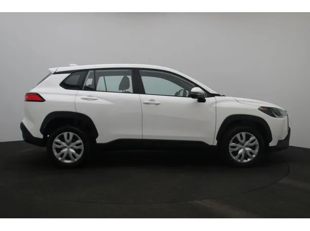 Car image 13