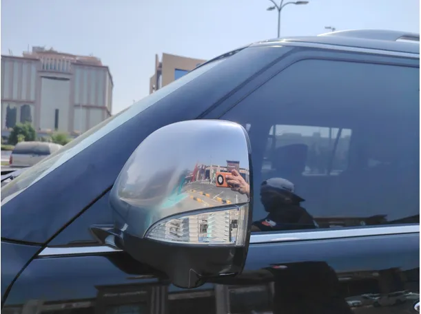 Car image 33
