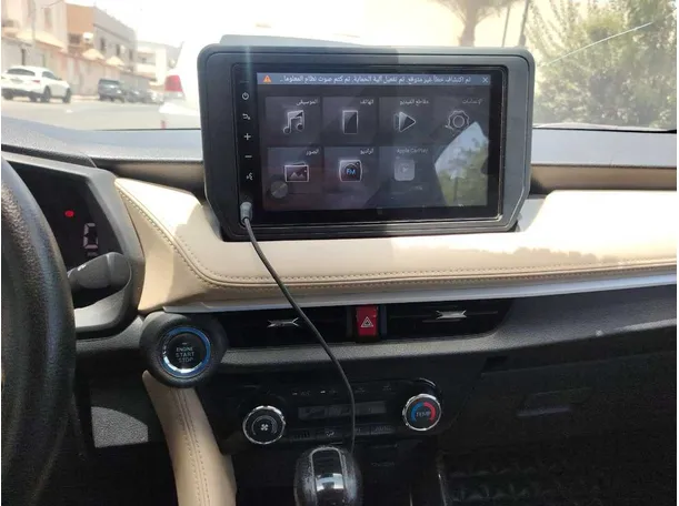 Car image 30