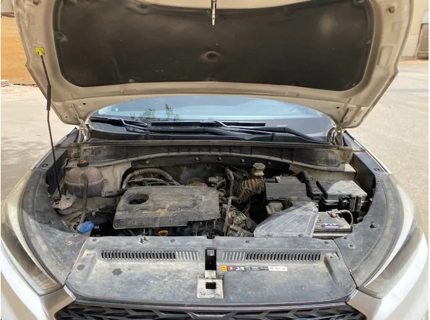Car image 26