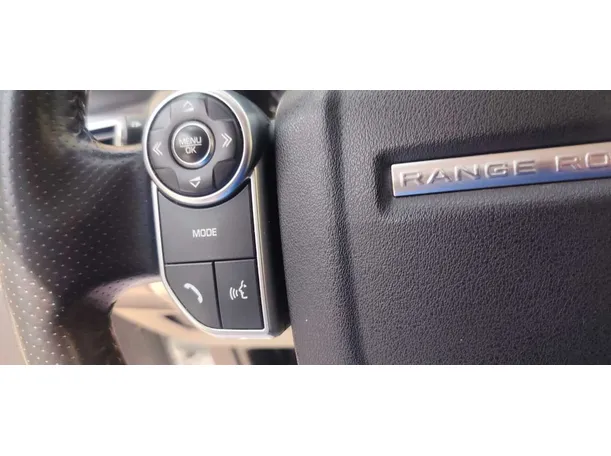 Car image 26