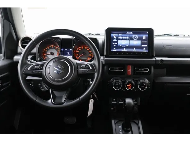 Car image 15