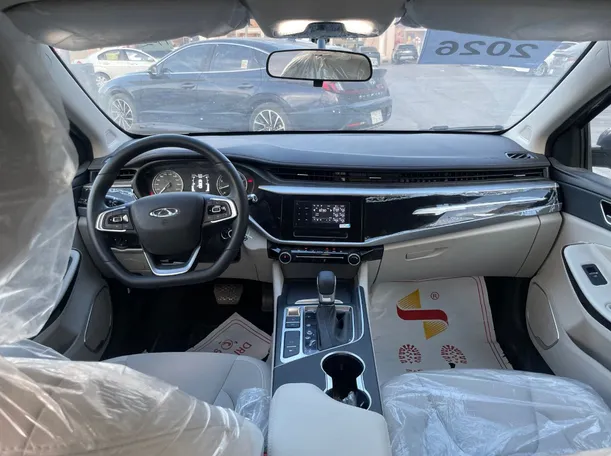 Car image 17
