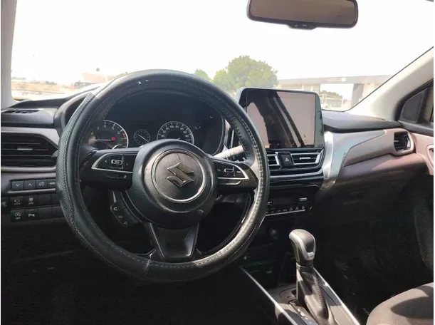 Car image 25