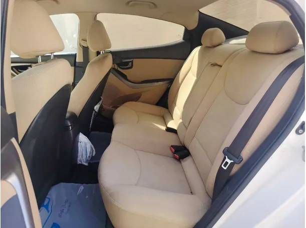 Car image 13