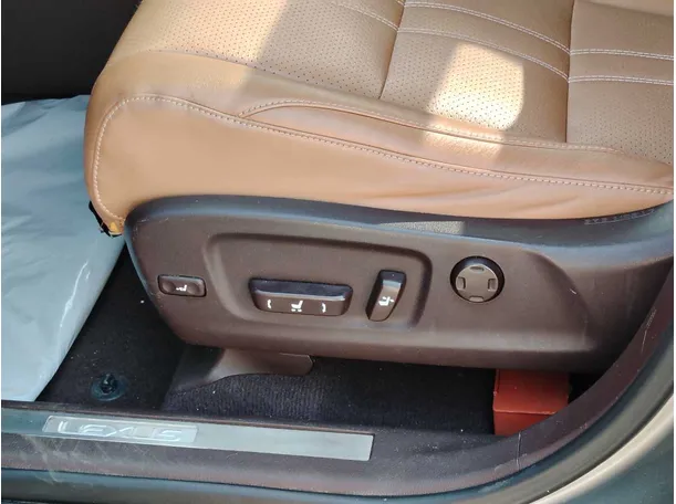 Car image 31