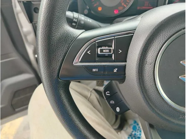 Car image 33