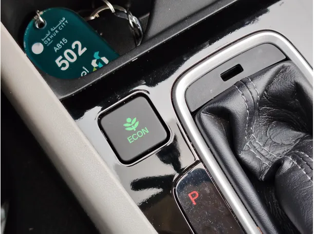 Car image 27