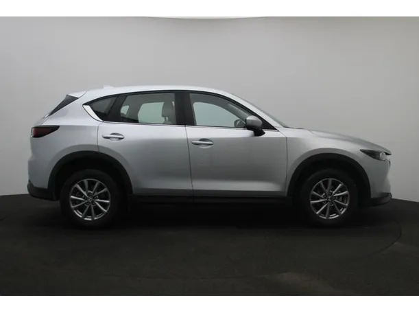 Car image 13