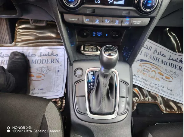 Car image 25