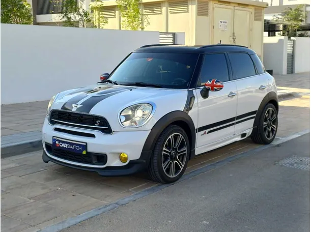 2016 ميني كونتريمان في الإمارات