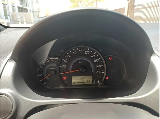 Car image 22