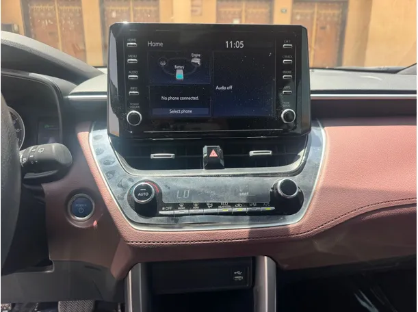 Car image 16