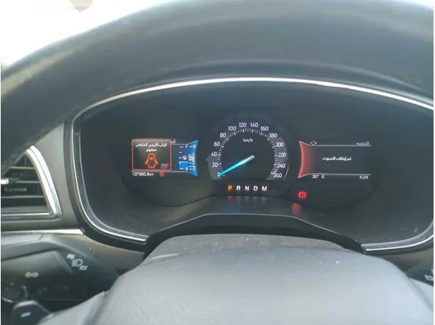 Car image 17