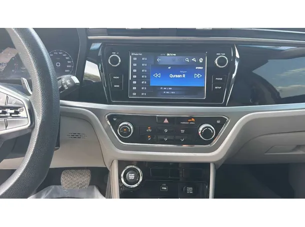 Car image 22