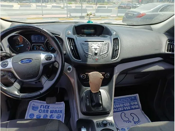 Car image 15