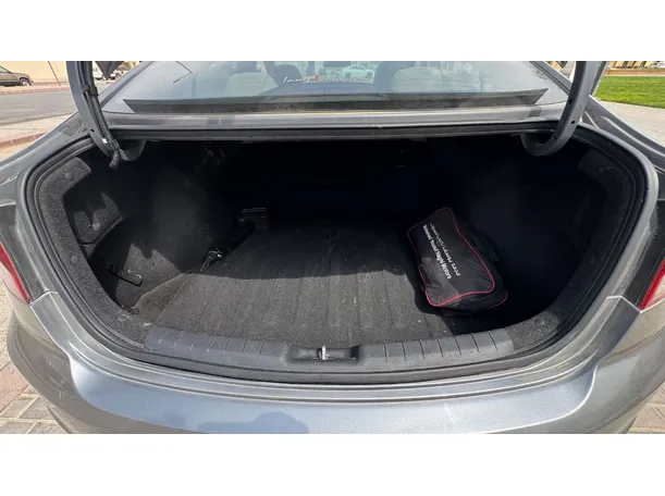Car image 21