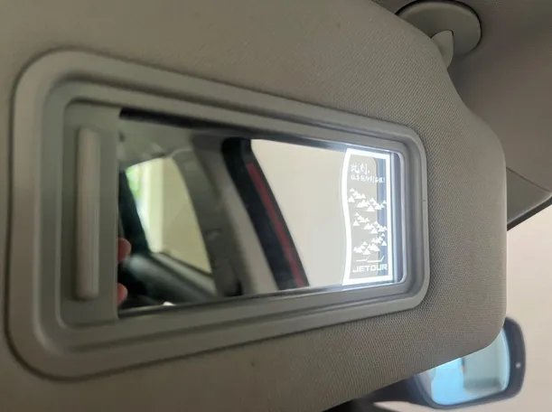 Car image 29