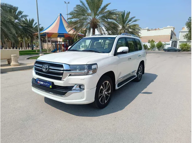 2020 Toyota Land Cruiser in Dammam