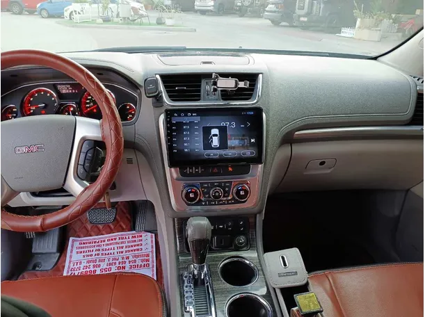 Car image 15